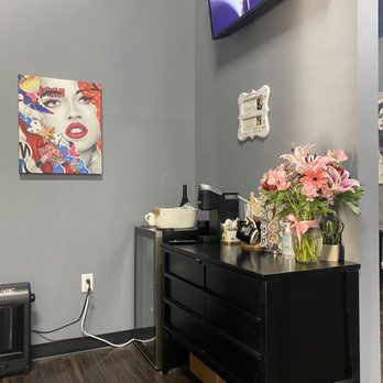The Society - Hair Salons Near Me - Dallas, Texas