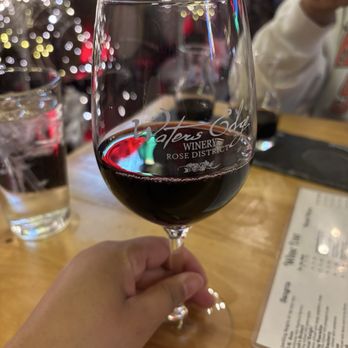 Waters Edge Winery Broken Arrow - Wine Tasting Room Near Me - Broken Arrow, Oklahoma