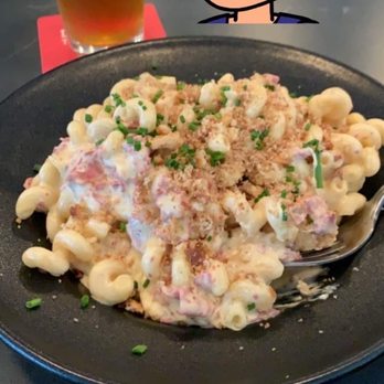 Dunstan Tap & Table - Mac and cheese w pastrami - Burgers Near Me - Scarborough, Maine Dunstan Tap & Table - Mac and cheese w pastrami - Burgers Near Me - Scarborough, Maine