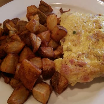 Megg's Cafe - Build your own omelette and country potatoes. The omelette is nice and fluffy. Great taste! - Bakeries Near Me - Temple, Texas