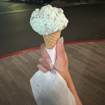 Bacio Di Latte - mint chocolate chip - Gelato Near Me - La Jolla, California Bacio Di Latte - mint chocolate chip - Gelato Near Me - La Jolla, California