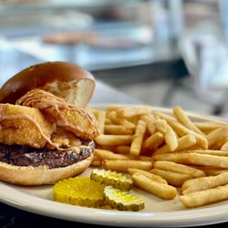 TJ's Restaurant & Pizza
