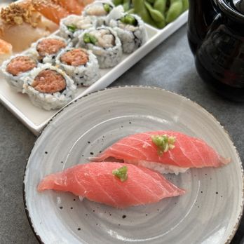 Yakumi - Sushi Bars Near Me - Burbank, California