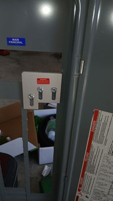 D&D Electrical Installation Logo