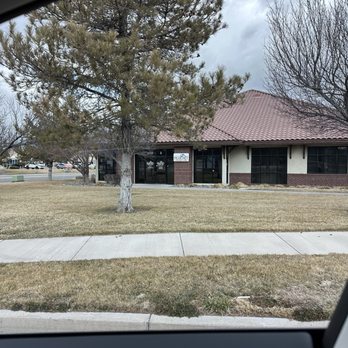Peak Pet Urgent Care - Street view from corner of Double R and Sandhill Drive - Veterinarians Near Me - Reno, Nevada Peak Pet Urgent Care - Street view from corner of Double R and Sandhill Drive - Veterinarians Near Me - Reno, Nevada