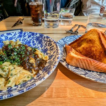 Au Cheval - Foie gras scrambled eggs with brioche toast - Bars Near Me - Chicago, Illinois