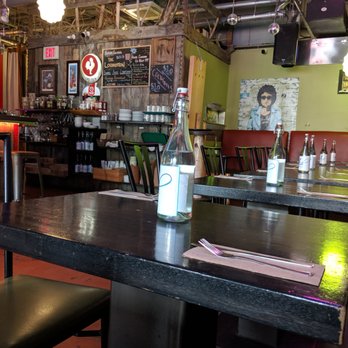 Nourish Bistro - Interiors - Vegan Near Me - Banff, Alberta Nourish Bistro - Interiors - Vegan Near Me - Banff, Alberta