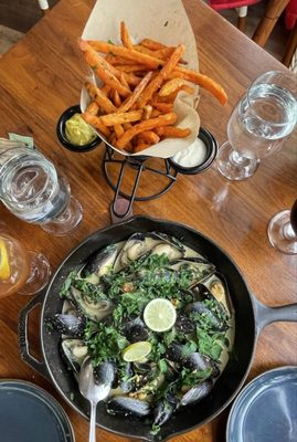 Mussel Bar & Grille Bethesda by null