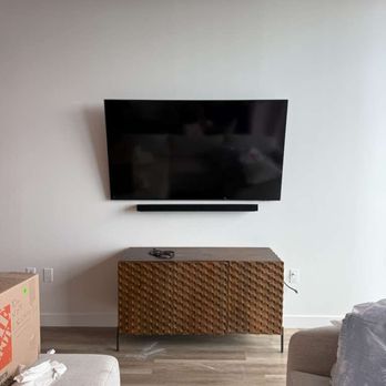Tony Craftsman - Tv mounting 13 - TV Mounting Near Me - Brooklyn, New York Tony Craftsman - Tv mounting 13 - TV Mounting Near Me - Brooklyn, New York