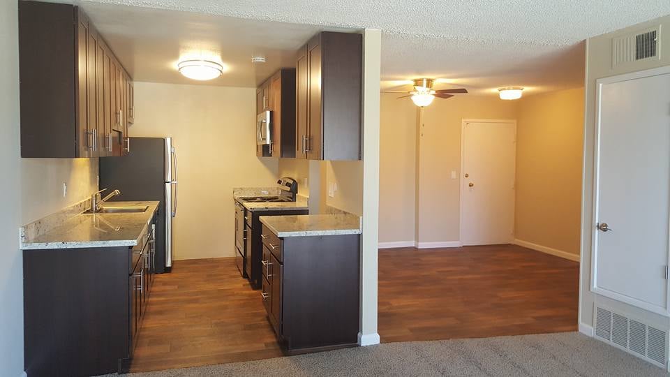 APARTMENTS Updated August 2024 15 Photos & 15 Reviews 1441 Beach Park Blvd