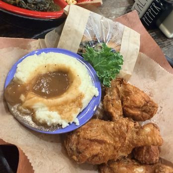 Geneva's Famous Chicken and Cornbread - Fried chicken with Mashed Potatoes w/Gravy - Southern Near Me - Savannah, Georgia