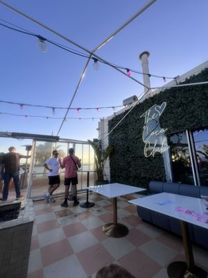 The Coco Club by null