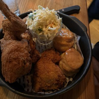 The Dutch - 1/2 chicken with honey biscuits - American Near Me - New York, New York The Dutch - 1/2 chicken with honey biscuits - American Near Me - New York, New York