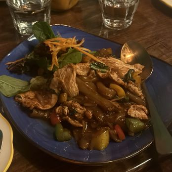 Jaew Thai Cuisine - Drunken Noodles - Thai Near Me - Brooklyn, New York