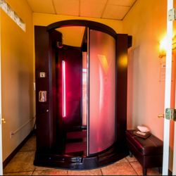 SunsUp Tan & Wellness Spa - Ultra fine mist spray tan
We have our spray solution privately made just for us and we are very proud of it.