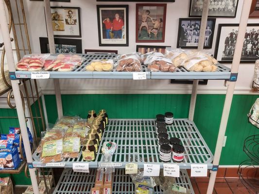 Orsi's Italian Bakery & Pizzeria by null