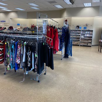 Goodwill Store & Donation Center - Thrift Stores Near Me - Evanston, Illinois