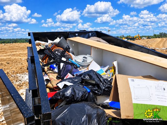 Junk Removal & Property Cleanouts - Clean, Clutter-Free Spaces for Metro Atlanta
View before-and-after photos of our junk removal and property cleanout projects, including appliance, construction debris, furniture, yard waste, and more. We serve Atlanta, Marietta, and all nearby counties with reliable, hassle-free cleanup.