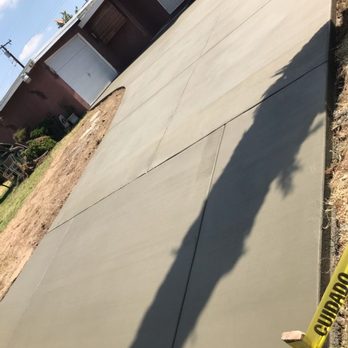 RC Concrete Engineering - Clean and just finished new driveway - Masonry/Concrete Near Me - West Covina, California RC Concrete Engineering - Clean and just finished new driveway - Masonry/Concrete Near Me - West Covina, California