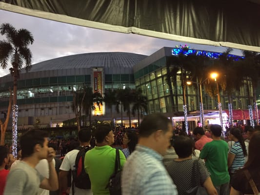 Smart Araneta Coliseum by null