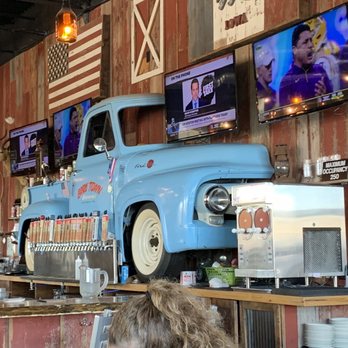 Barn Town Brewing - Bar area - Breweries Near Me - West Des Moines, Iowa Barn Town Brewing - Bar area - Breweries Near Me - West Des Moines, Iowa