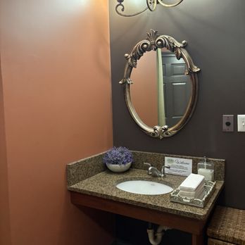 D'lor Salon & Spa - Hair Salons Near Me - Atlanta, Georgia D'lor Salon & Spa - Hair Salons Near Me - Atlanta, Georgia