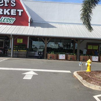 Detwiler's Farm Market - Outside the store - Farmers Market Near Me - Palmetto, Florida Detwiler's Farm Market - Outside the store - Farmers Market Near Me - Palmetto, Florida