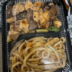 Sake House - Steak and chicken hibachi with soba noodles