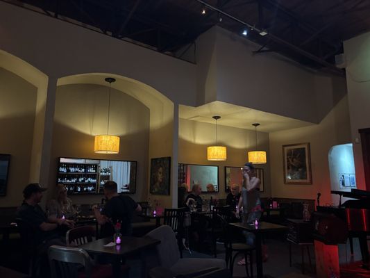 Stoney's Wine Lounge by null