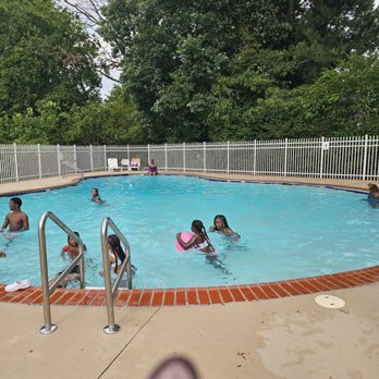 Pebblestone Gardens - Pebblestone Gardens Apts. is where you want to be relaxing this summer!!!! - Apartments Near Me - Newport News, Virginia Pebblestone Gardens - Pebblestone Gardens Apts. is where you want to be relaxing this summer!!!! - Apartments Near Me - Newport News, Virginia
