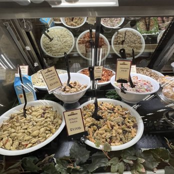 Harvest Market - Salad - Grocery Near Me - Novato, California