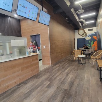 Feng Cha - A few cute seats - Bubble Tea Near Me - Dallas, Texas