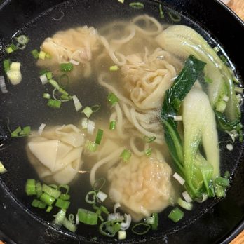 Noodle Man - B6. Hongkong Style Wonton Noodle Soup - Chinese Near Me - Chesapeake, Virginia Noodle Man - B6. Hongkong Style Wonton Noodle Soup - Chinese Near Me - Chesapeake, Virginia