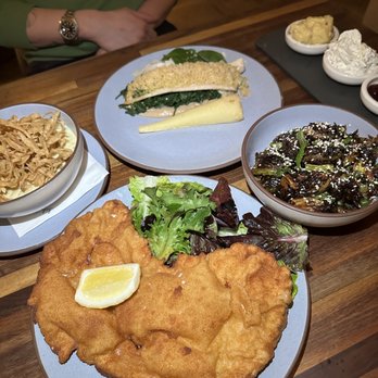 Schilling Restaurant & Bar - Wiener Schnitzel - Austrian Near Me - New York, New York