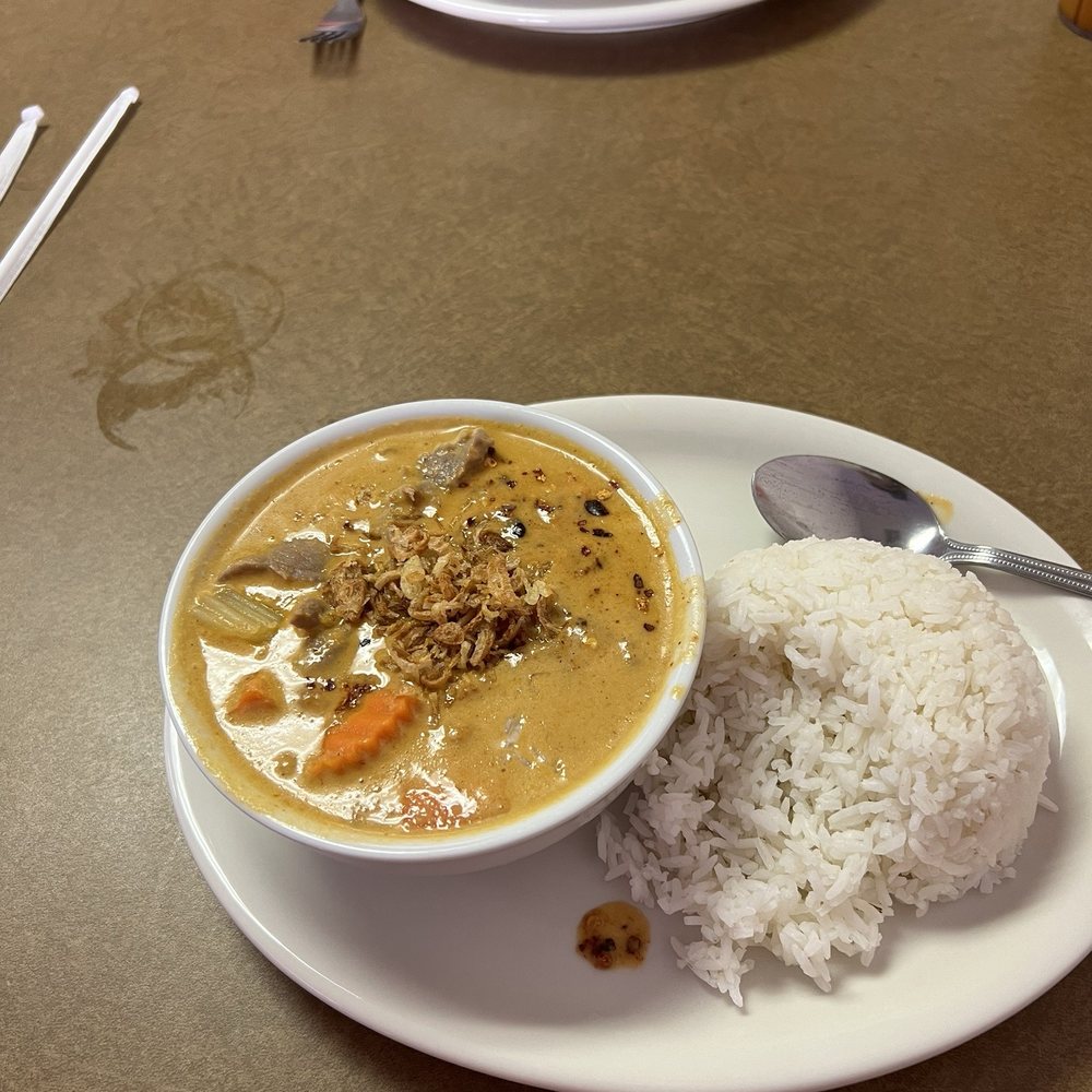 Charm Thai Cuisine - Massaman curry - Thai Near Me - Burley, Idaho