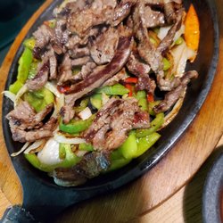 El Molcajete Mexican Restaurant - Beef fajita