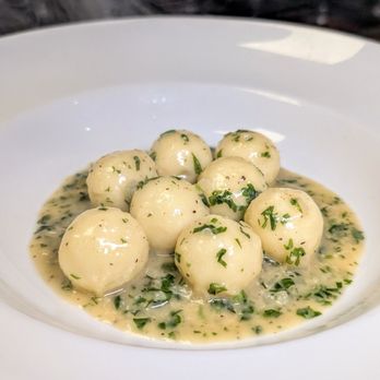 Prato 850 - Gastropubs Near Me - Commack, New York