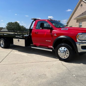 Robbie's Towing Service - Towing Near Me - Des Moines, Iowa Robbie's Towing Service - Towing Near Me - Des Moines, Iowa