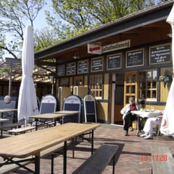 Upholmhof - Biergarten mit Schnellrestaurant