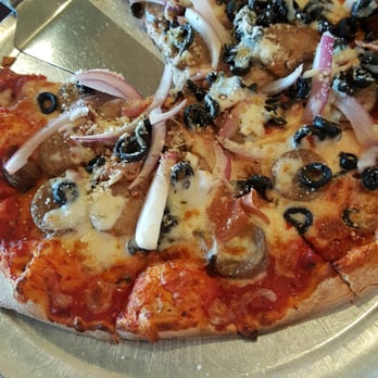 V's Taproom - Pizza with sausage, red onion, olives, and prociussuto - New American Near Me - Peoria, Arizona V's Taproom - Pizza with sausage, red onion, olives, and prociussuto - New American Near Me - Peoria, Arizona