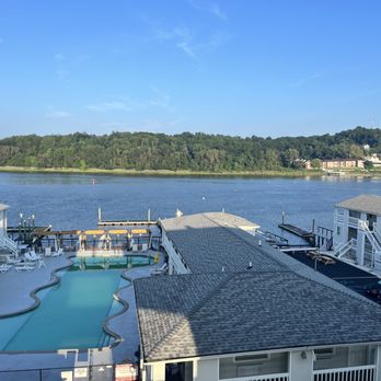 Beachwalk at Sea Bright - Hotels Near Me - Sea Bright, New Jersey