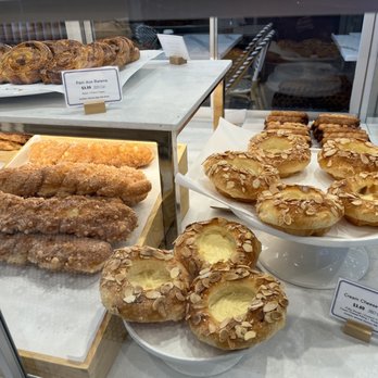 Paris Baguette - Cream Cheese Pastry - Patisserie/Cake Shop Near Me - Plainview, New York Paris Baguette - Cream Cheese Pastry - Patisserie/Cake Shop Near Me - Plainview, New York