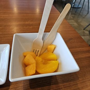 Sala Montale - Wood cutlery - Airport Lounges Near Me - Ferno, Virginia