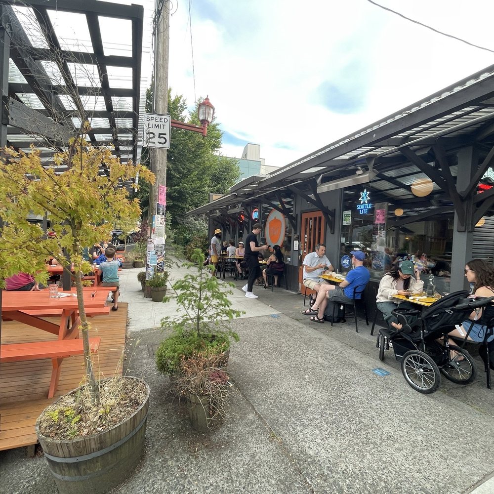 Oak - Outside - Burgers Near Me - Seattle, Washington Oak - Outside - Burgers Near Me - Seattle, Washington