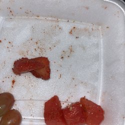 El Kiosko - Strawberries and watermelon