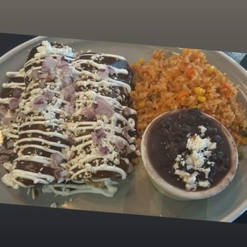 Mercado - Pasadena - Enchiladas de Pollo en Mole Oaxaqueno - Mexican Near Me - Pasadena, California Mercado - Pasadena - Enchiladas de Pollo en Mole Oaxaqueno - Mexican Near Me - Pasadena, California