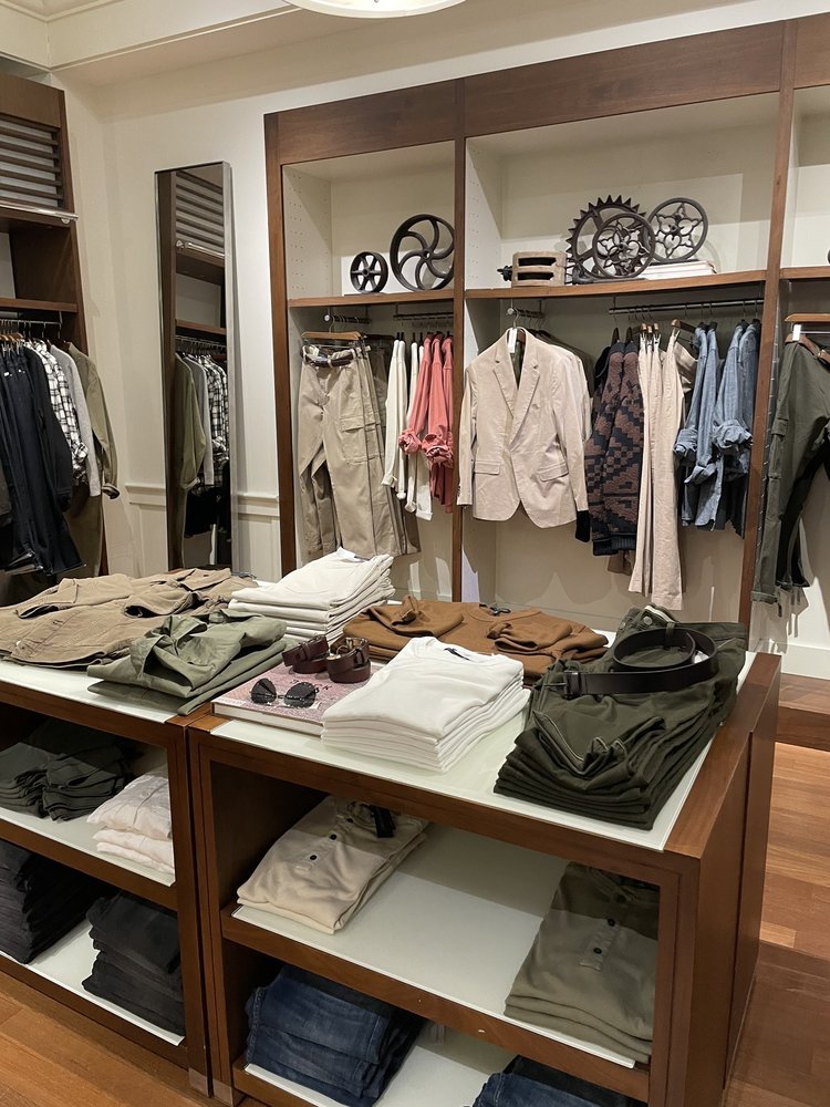 BANANA REPUBLIC Updated September 2024 18 Reviews Montgomery Mall