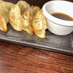 Oishi Japanese Kitchen - Gyoza