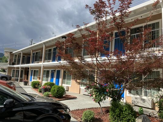 Dunsmuir Inn & Suites by null