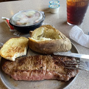 Iron Skillet - Strip diner - American Near Me - Hammond, Louisiana Iron Skillet - Strip diner - American Near Me - Hammond, Louisiana